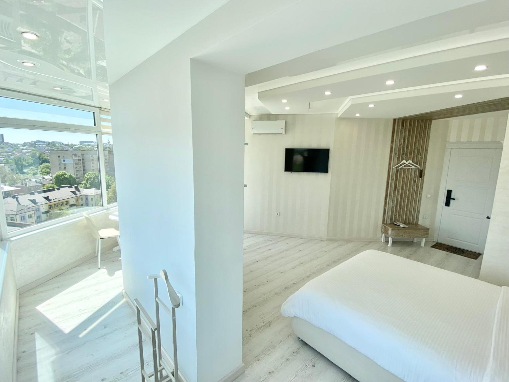 Кращі Панорамні Квартири Skyhouse В Центрі Вінниці Безключовий Доступ! Vinnytsia Exterior photo
